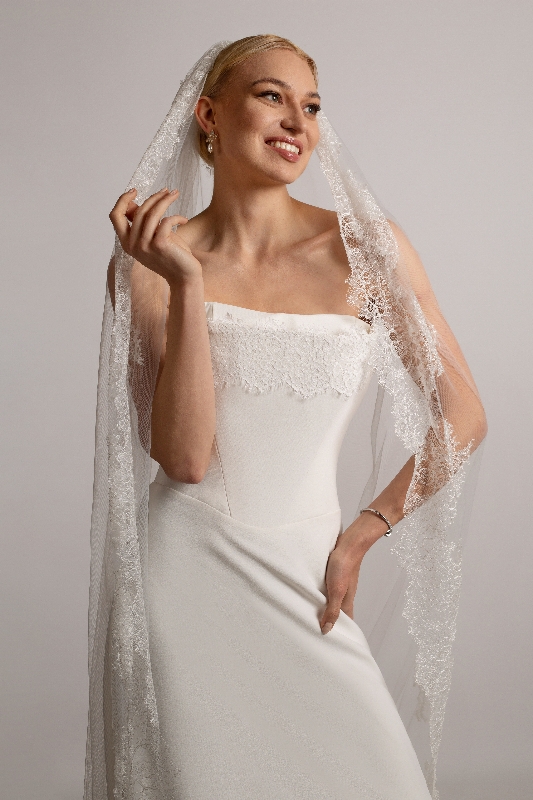 Gallery image 4: jane-aston-bridal-london