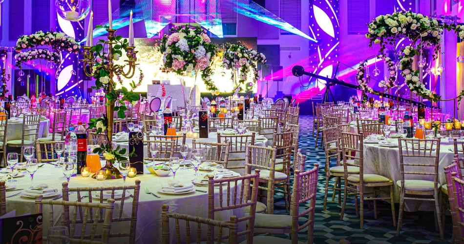 Image 1: Atrium Hotel Heathrow