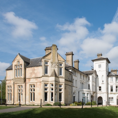 Exchange vows at Stephens House in London