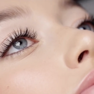 Agnes Dos Santos brings expert lashes to Chiswick