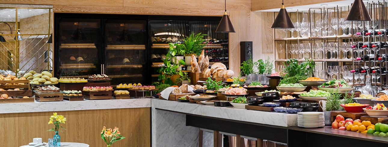 Sunday Brunch at InterContinental London Park Lane