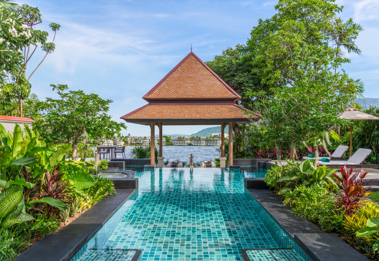 Spa Pool Villa