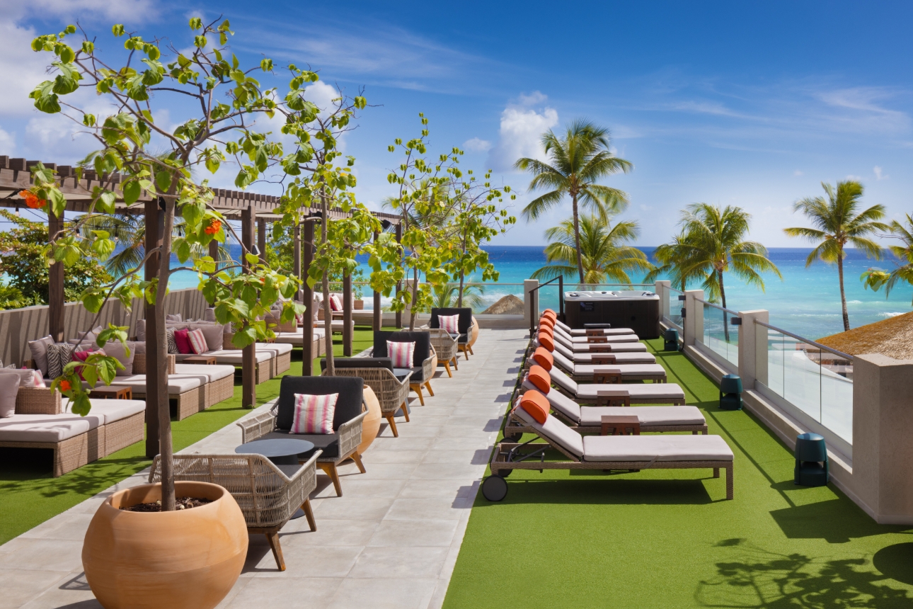 sundeck with loungers