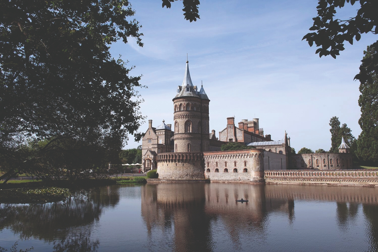 De Vere Horsley Estate and lake
